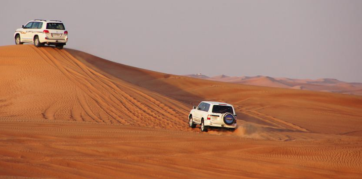 Dubai jeep ørken safari med barbeque